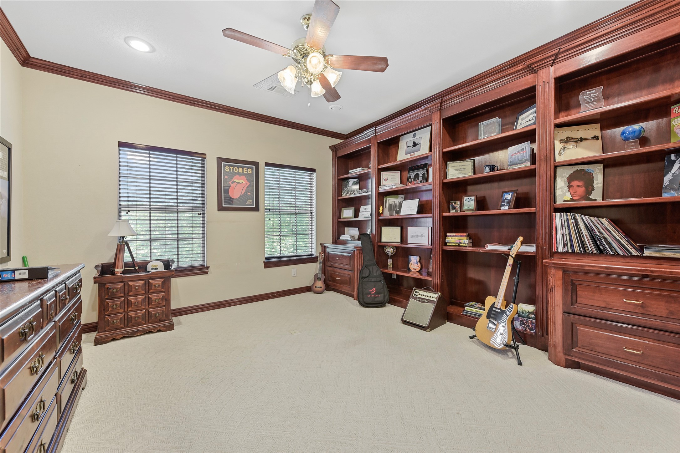 Heath, Texas, 75032, United States, 4 Bedrooms Bedrooms, ,3 BathroomsBathrooms,Residential,For Sale,1829391