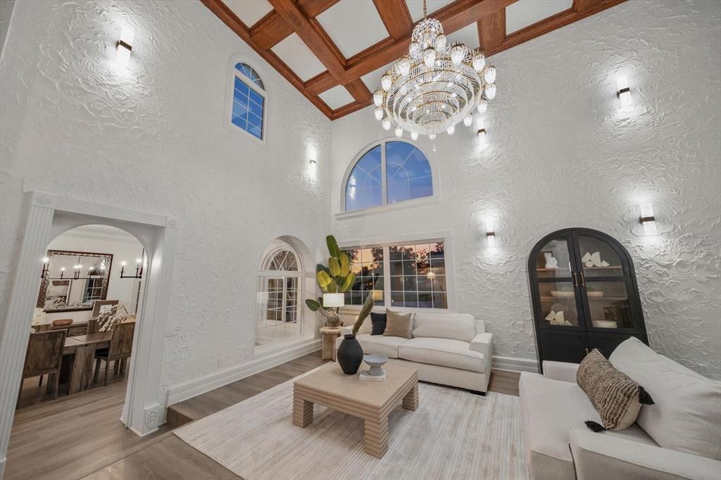 St Petersburg, Florida, 33707, United States, 5 Bedrooms Bedrooms, ,9 BathroomsBathrooms,Residential,For Sale,2000985