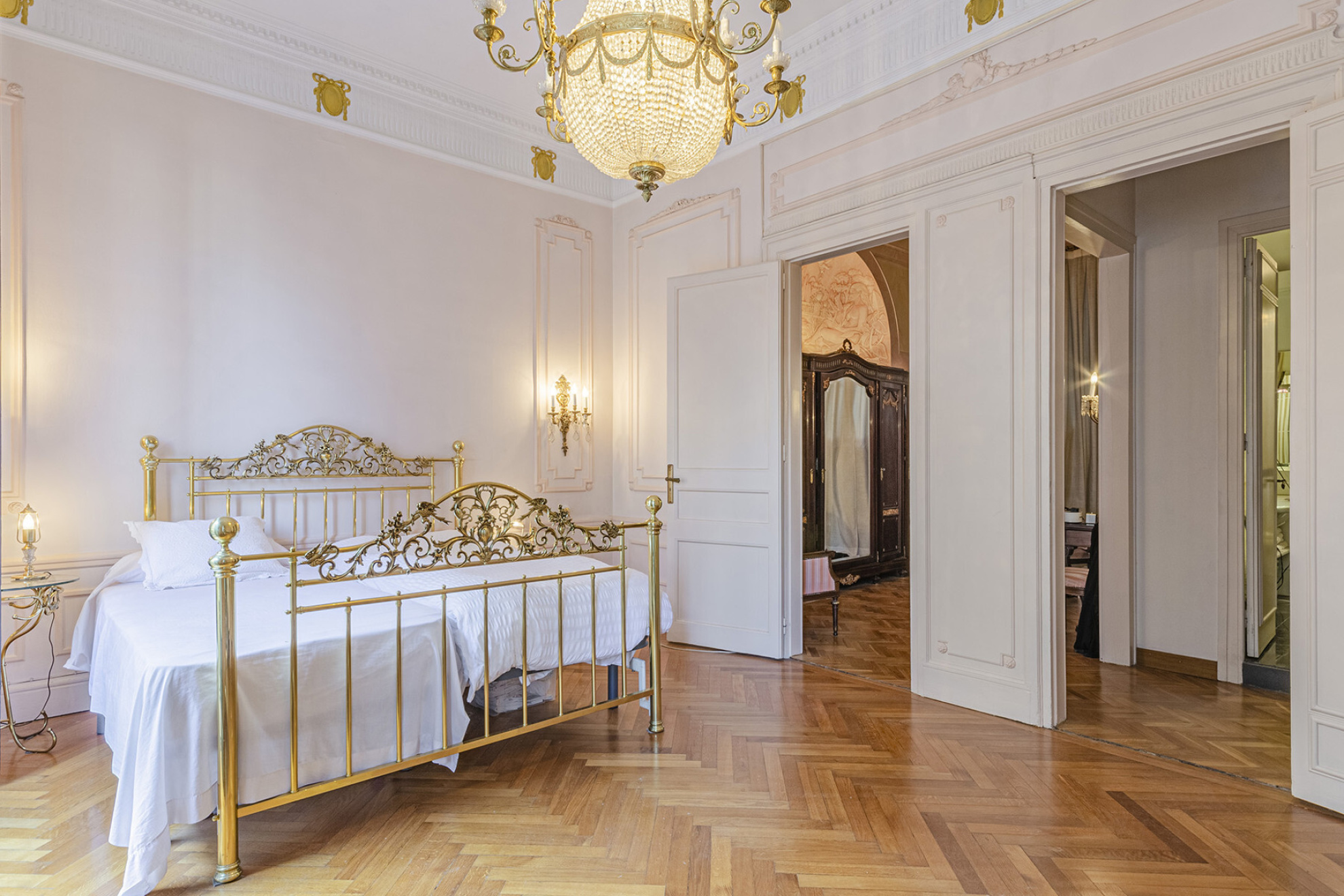  Stately main house with period details in Eixample Dret - 物件實景