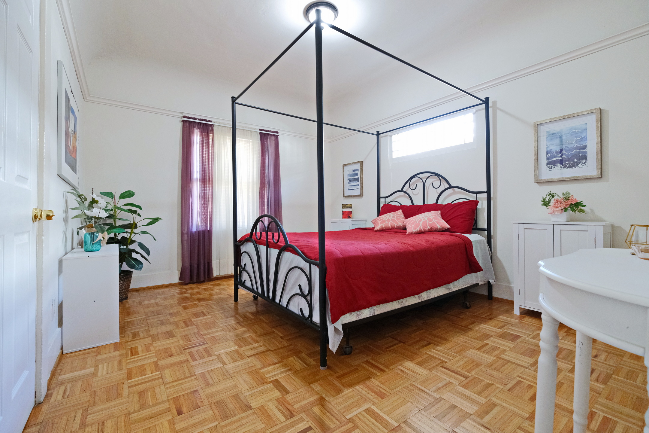 Los Angeles, California, 90007, United States, 2 Bedrooms Bedrooms, ,1 BathroomBathrooms,Residential,For Sale,1737076