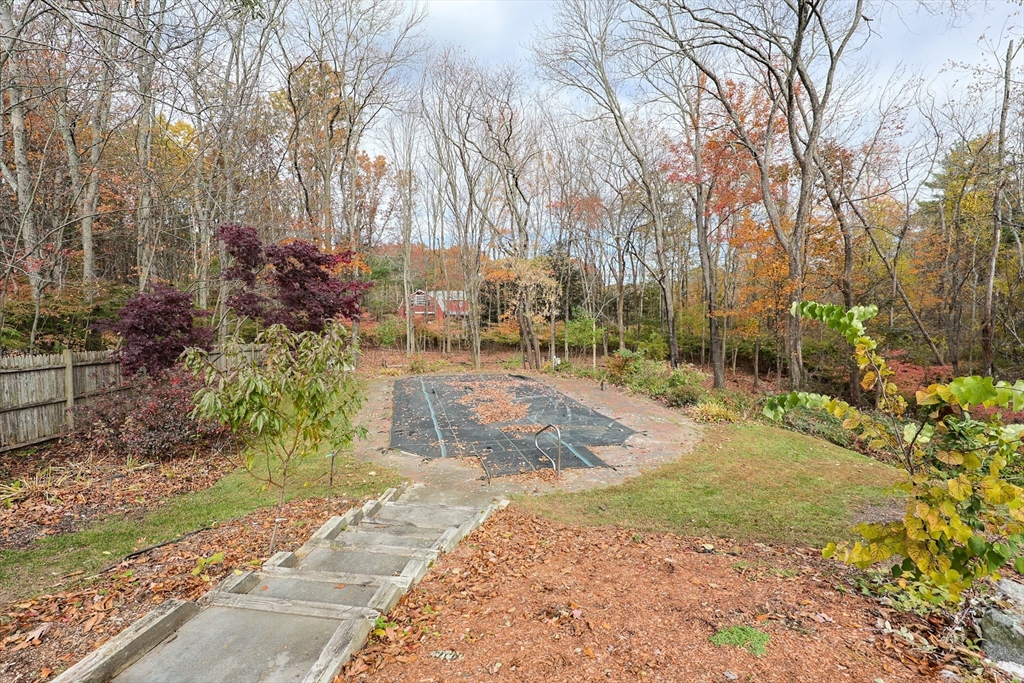 Medway, Massachusetts, 02053, United States, 4 Bedrooms Bedrooms, ,3 BathroomsBathrooms,Residential,For Sale,1991004