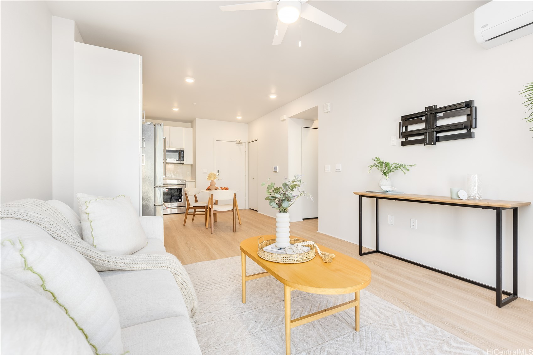 Ewa Beach, Hawaii, 96706, United States, 2 Bedrooms Bedrooms, ,2 BathroomsBathrooms,Residential,For Sale,2002979