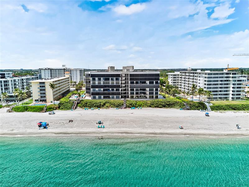 Hillsboro Beach, Florida, 33062, United States, 2 Bedrooms Bedrooms, ,3 BathroomsBathrooms,Residential,For Sale,1942268