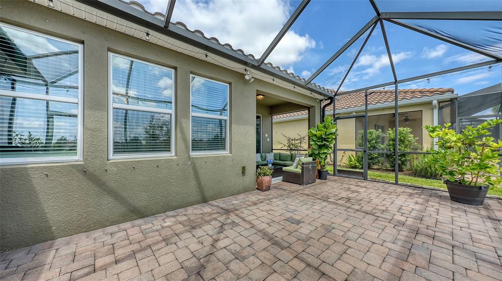 Sarasota, Florida, 34243, United States, 5 Bedrooms Bedrooms, ,4 BathroomsBathrooms,Residential,For Sale,1927282