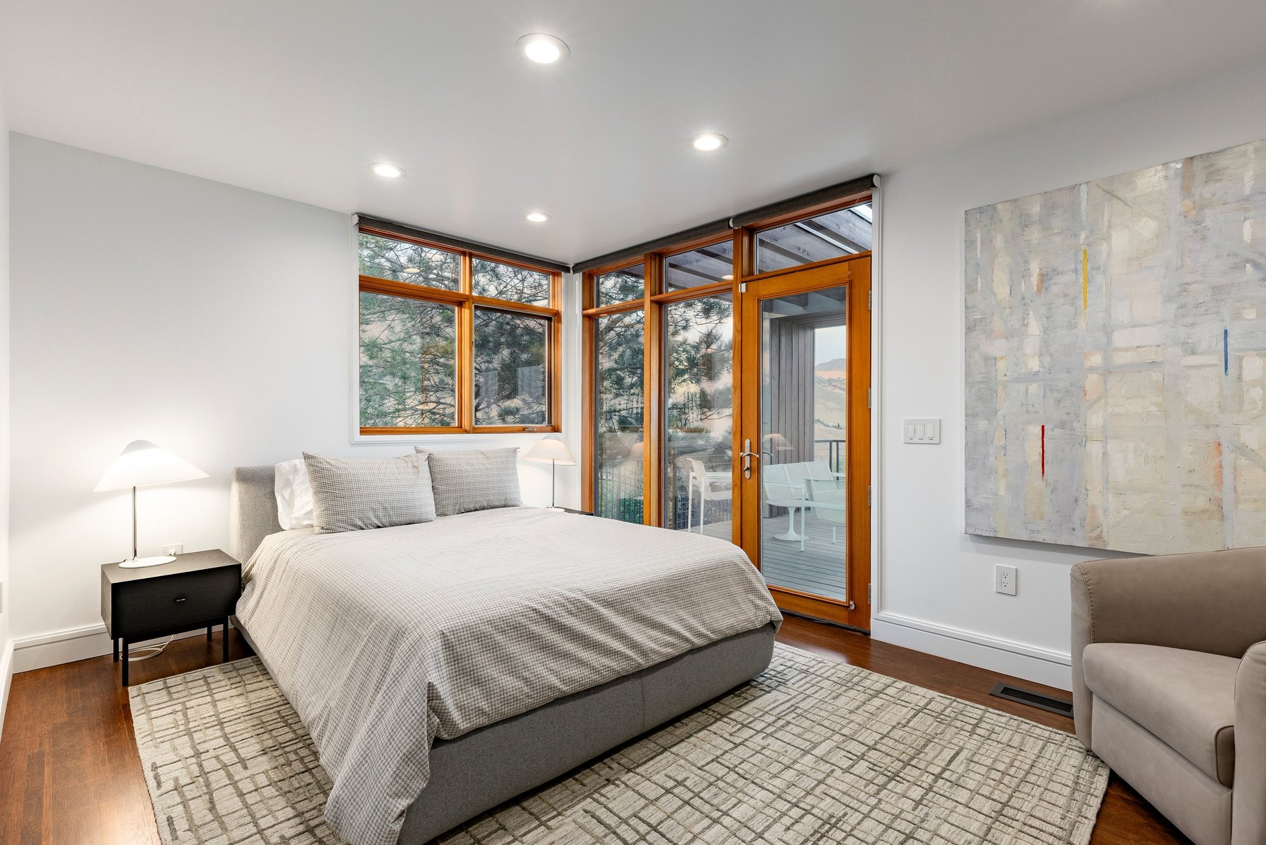  Stunning Contemporary Home with Commanding Views - 物件實景