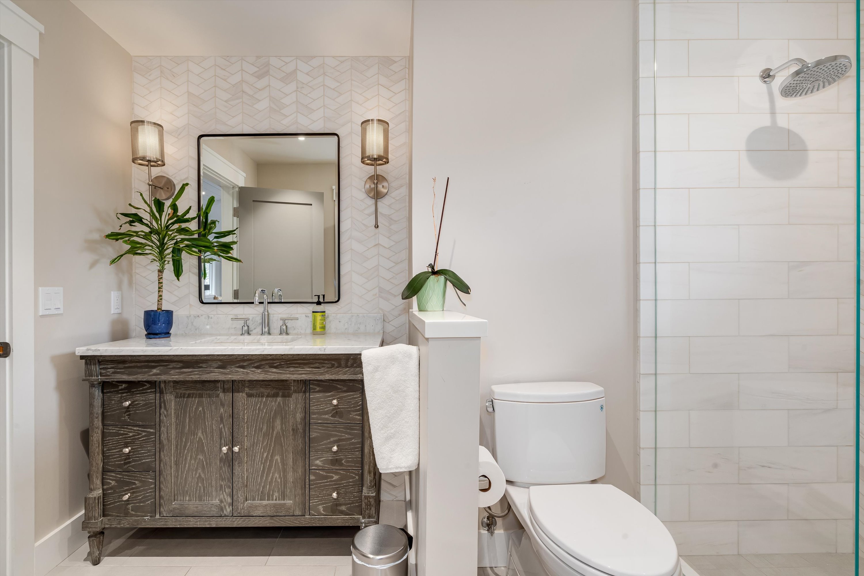  960 Lark Ave - 物件實景