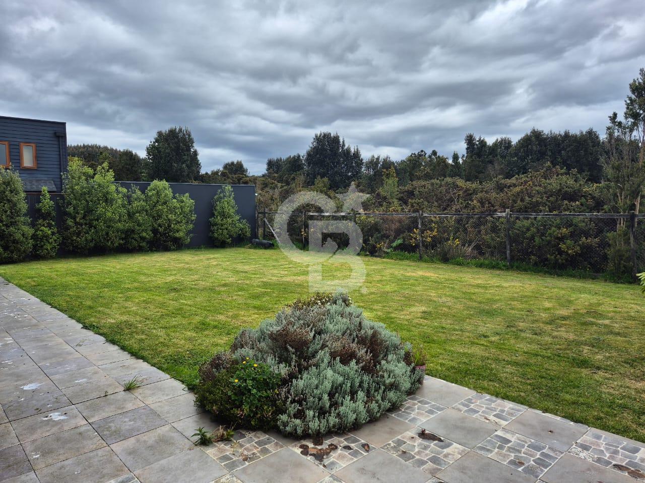 Puerto Varas, Chile, 4 Bedrooms Bedrooms, ,4 BathroomsBathrooms,Residential,For Sale,1987805