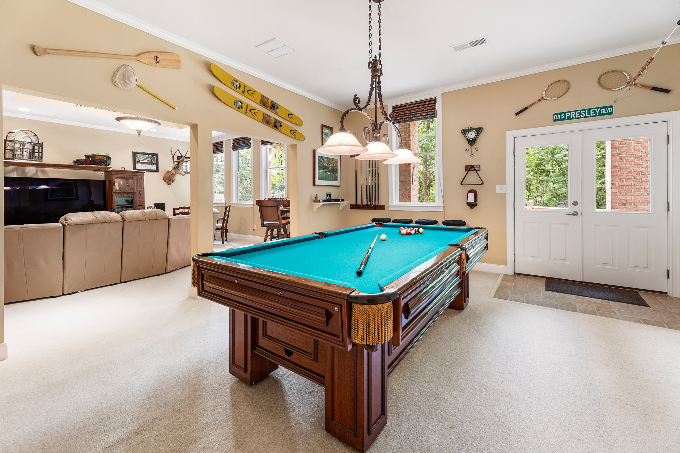  Tucked Among Mature Hardwoods on a Private 1.25+/- Acre River Lot - 物件實景