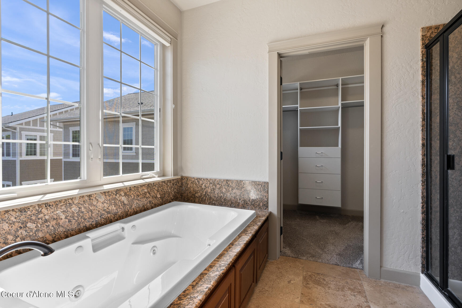 Coeur d'Alene, Idaho, 83814, United States, 3 Bedrooms Bedrooms, ,3 BathroomsBathrooms,Residential,For Sale,1936961