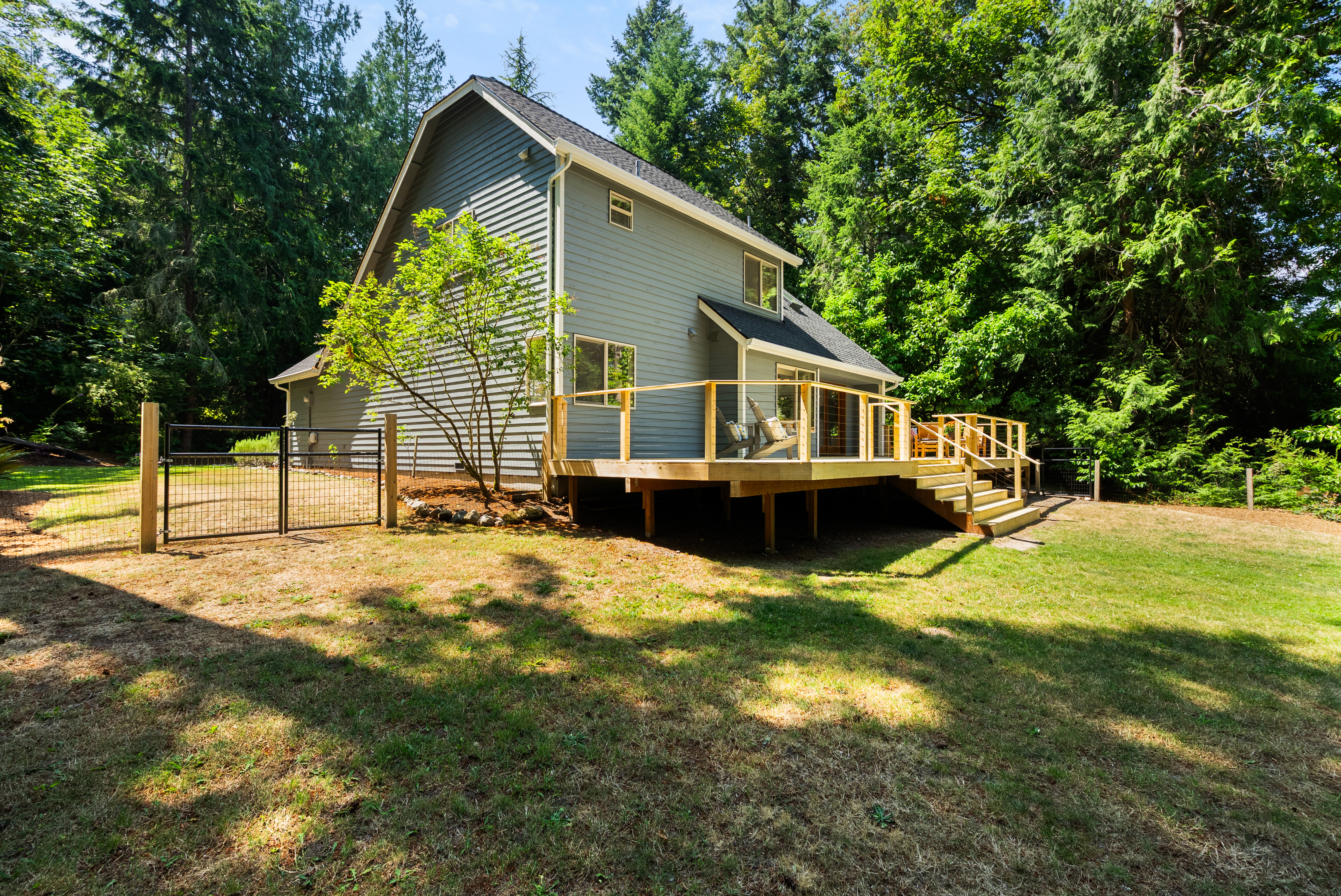  10109 NE Knight Rd, Bainbridge Island, WA 98110 - 物件實景