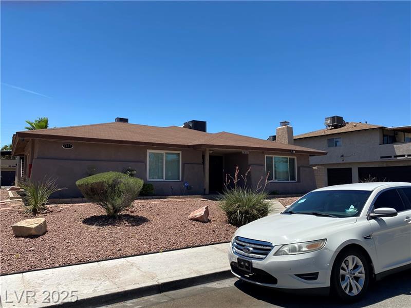 Las Vegas, Nevada, 89121, United States, 9 Bedrooms Bedrooms, ,5 BathroomsBathrooms,Residential,For Sale,1861390