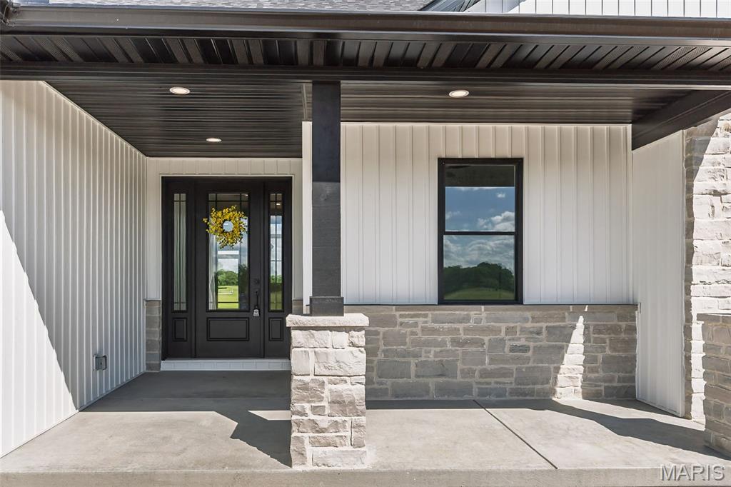 Troy, Missouri, 63379, United States, 4 Bedrooms Bedrooms, ,4 BathroomsBathrooms,Residential,For Sale,1913425
