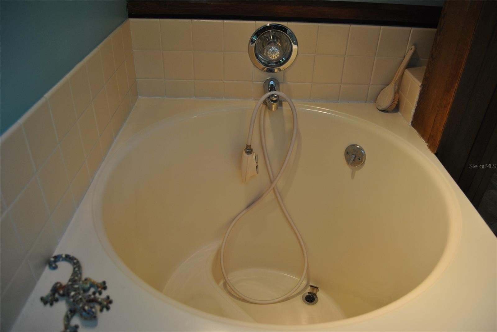 ST PETERSBURG, Florida, 33705, United States, 3 Bedrooms Bedrooms, ,3 BathroomsBathrooms,Residential,For Sale,1977227