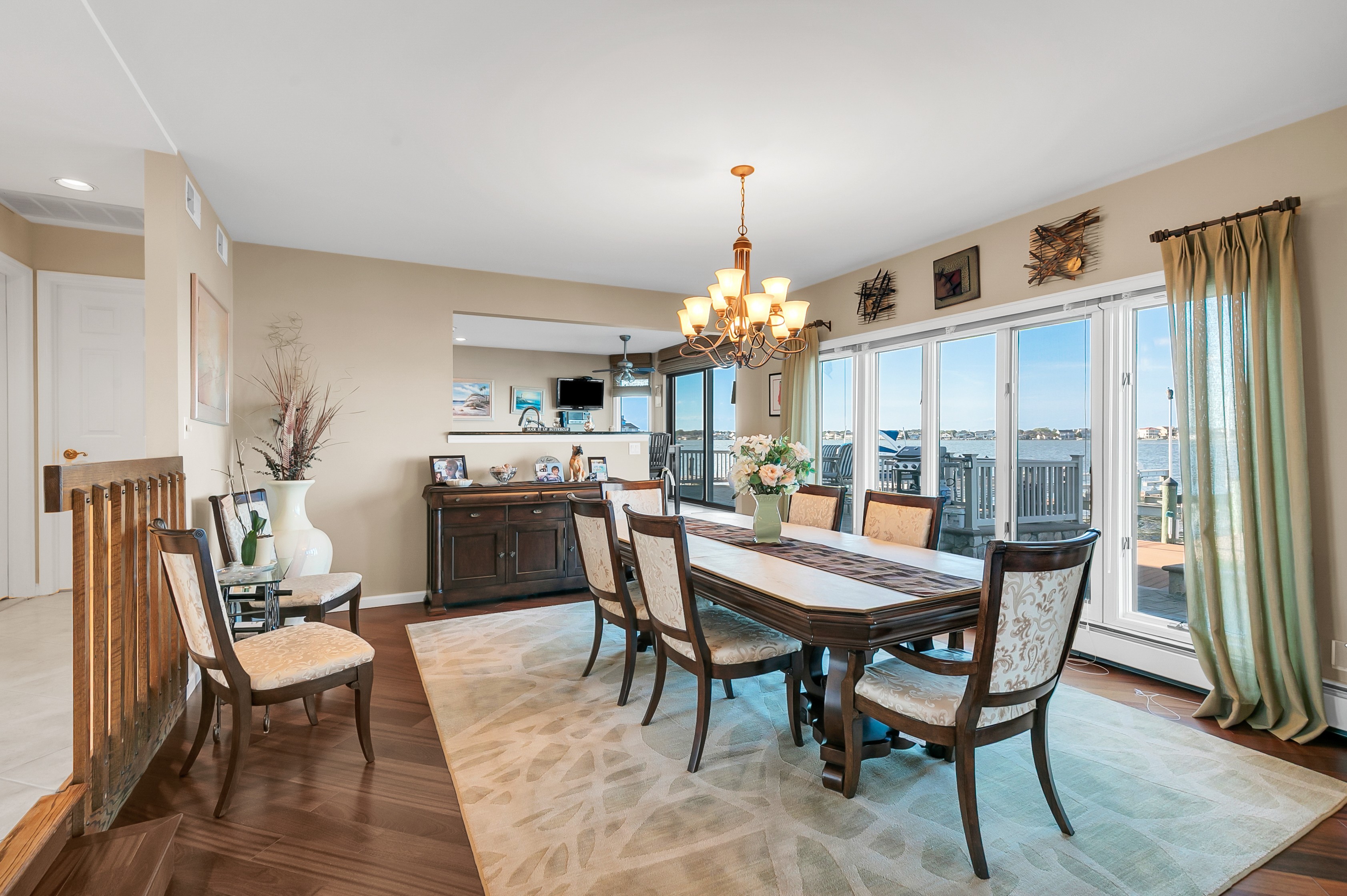  A Rare Bayfront Retreat on Silver Bay - 物件實景