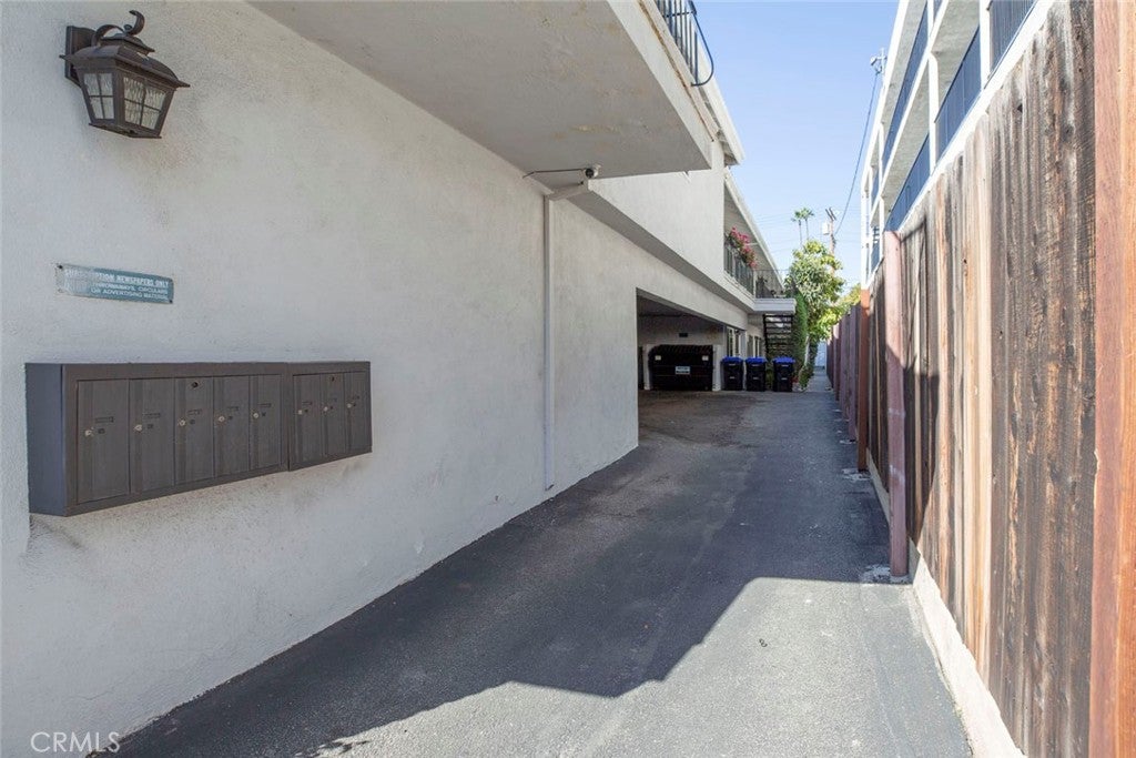 Glendale, California, 91201, United States, ,Residential,For Sale,1939983