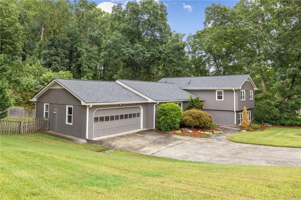 Marietta, Georgia, 30068, United States, 4 Bedrooms Bedrooms, ,3 BathroomsBathrooms,Residential,For Sale,1910921