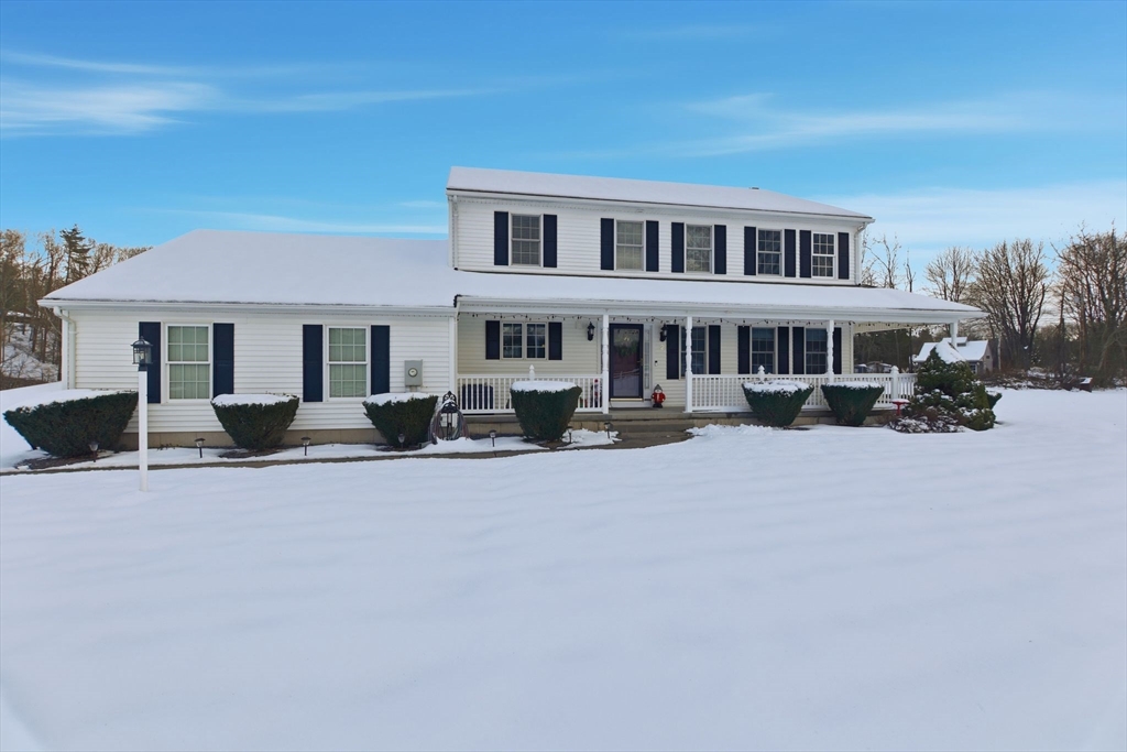 Southwick, Massachusetts, 01077, United States, 4 Bedrooms Bedrooms, ,3 BathroomsBathrooms,Residential,For Sale,2002928