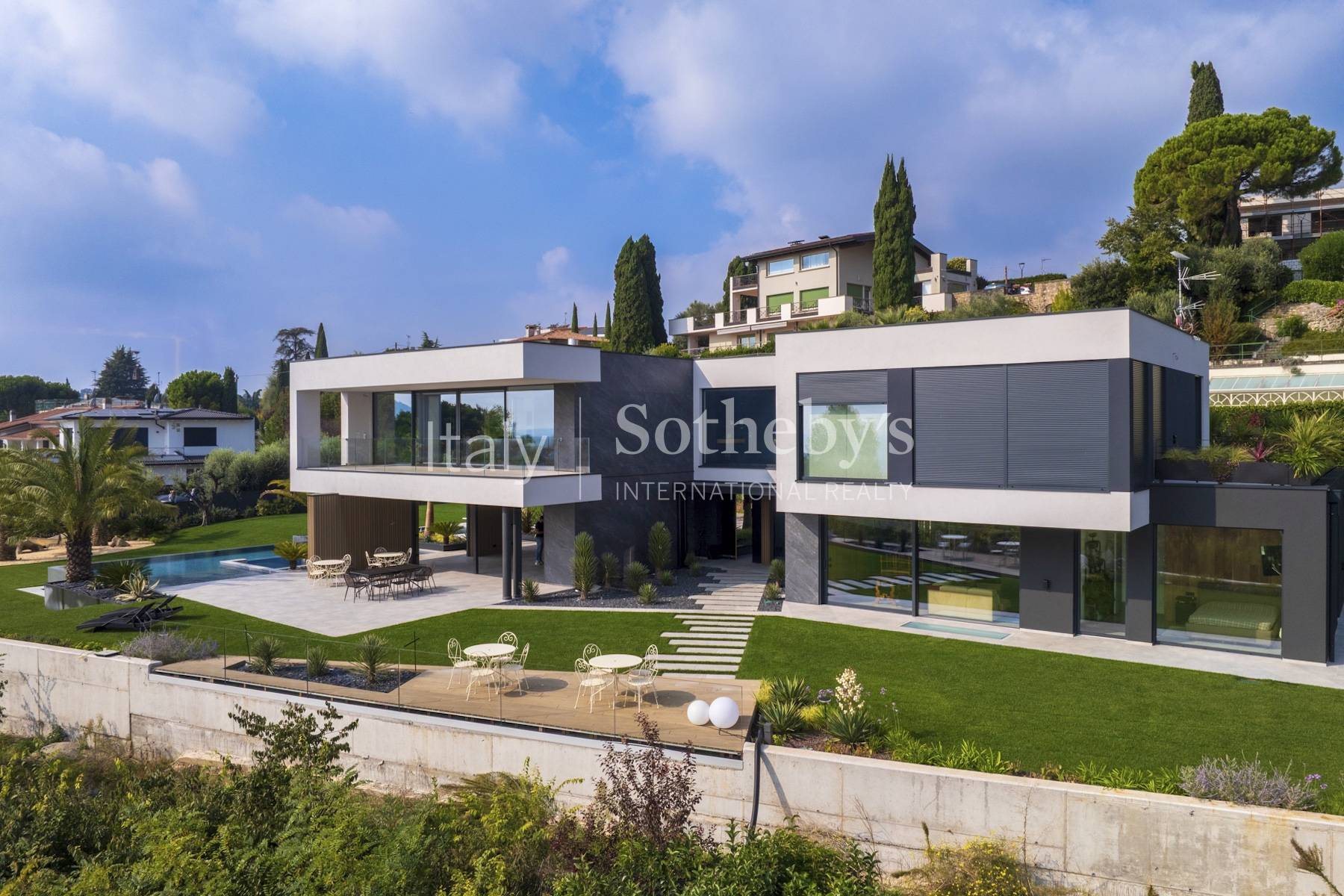  Exclusive modern villa with panoramic lake views - 物件實景