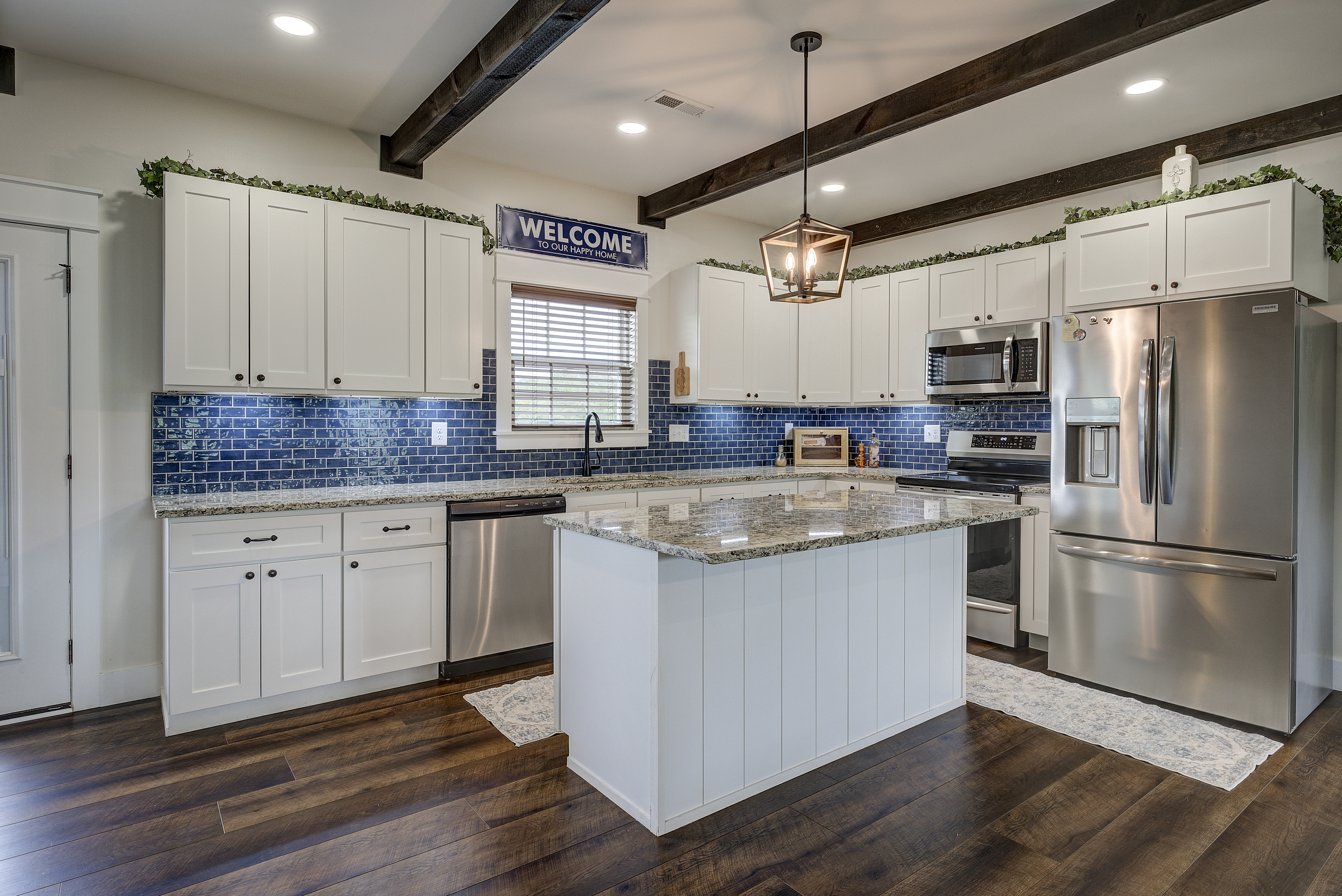 Jonesborough, Tennessee, 37659, United States, 3 Bedrooms Bedrooms, ,3 BathroomsBathrooms,Residential,For Sale,2000637