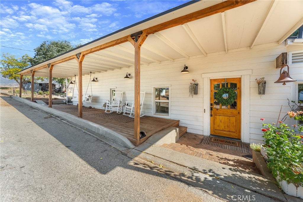 Banning, California, 92220, United States, 6 Bedrooms Bedrooms, ,4 BathroomsBathrooms,Residential,For Sale,1977497