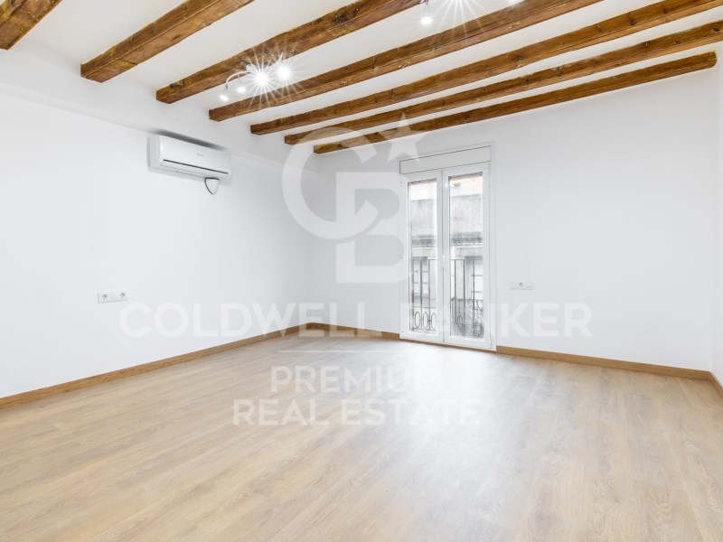 Barcelona Capital, Catalonia, ES, 4 Bedrooms Bedrooms, ,2 BathroomsBathrooms,Residential,For Sale,1752562