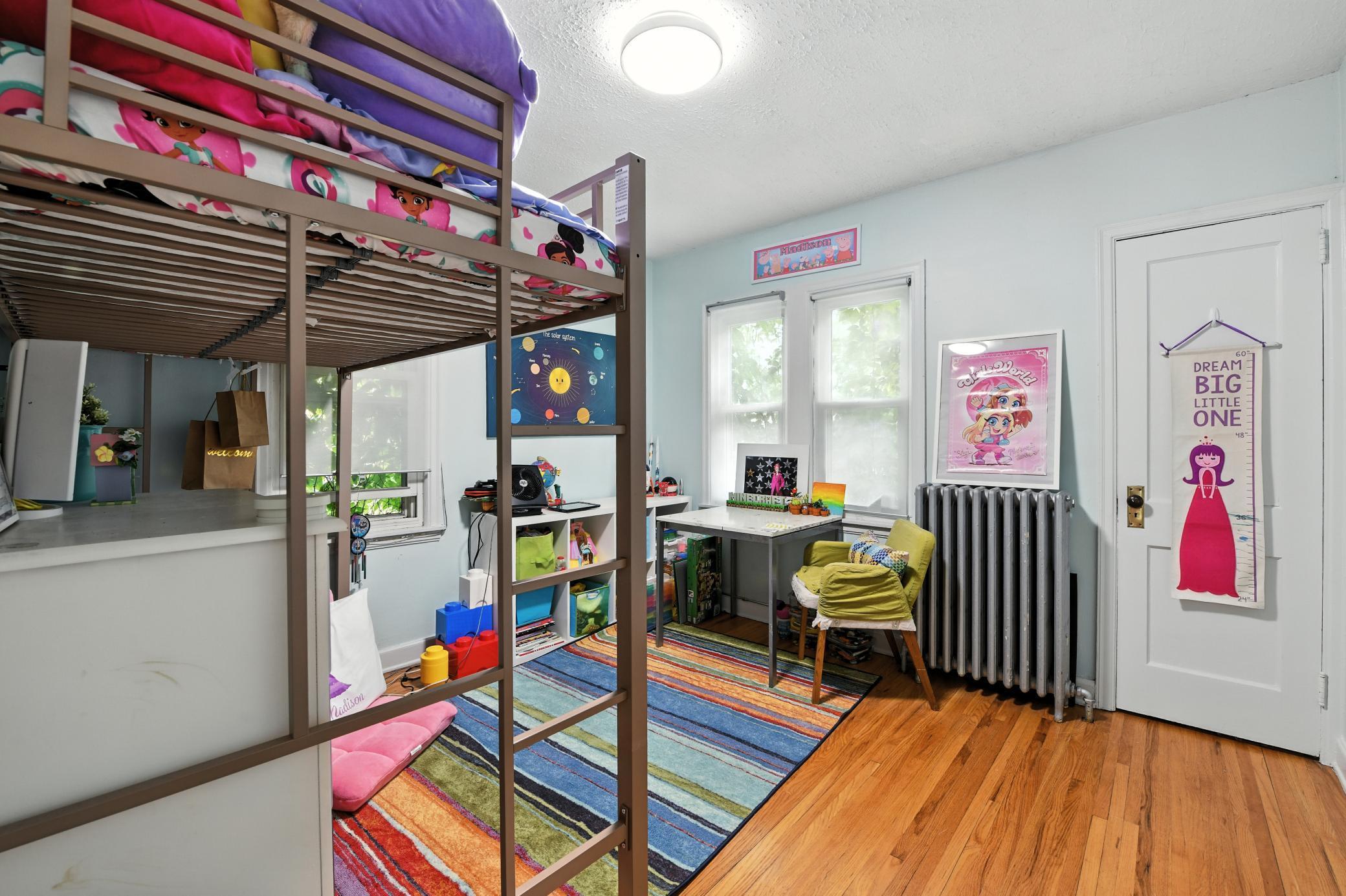 Minneapolis, Minnesota, 55405, United States, 4 Bedrooms Bedrooms, ,1 BathroomBathrooms,Residential,For Sale,1905898