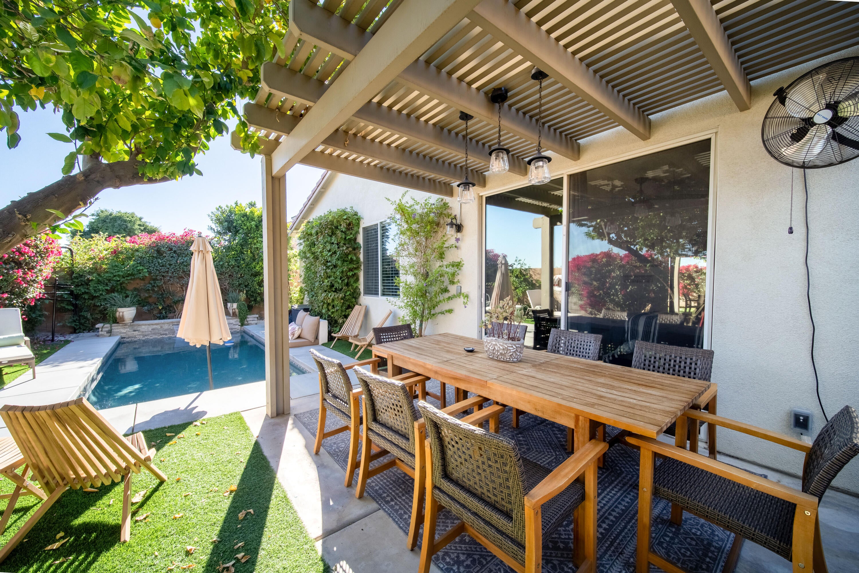 Indio, California, 92201, United States, 3 Bedrooms Bedrooms, ,Residential,For Sale,2006567