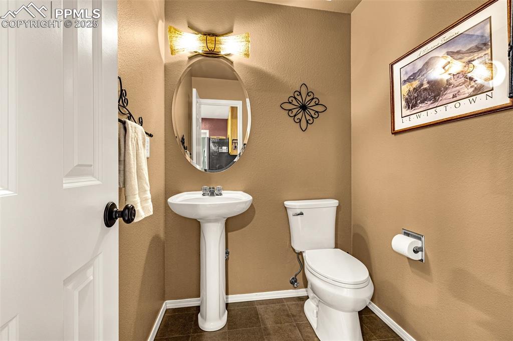 Monument, Colorado, 80132, United States, 5 Bedrooms Bedrooms, ,4 BathroomsBathrooms,Residential,For Sale,1988171