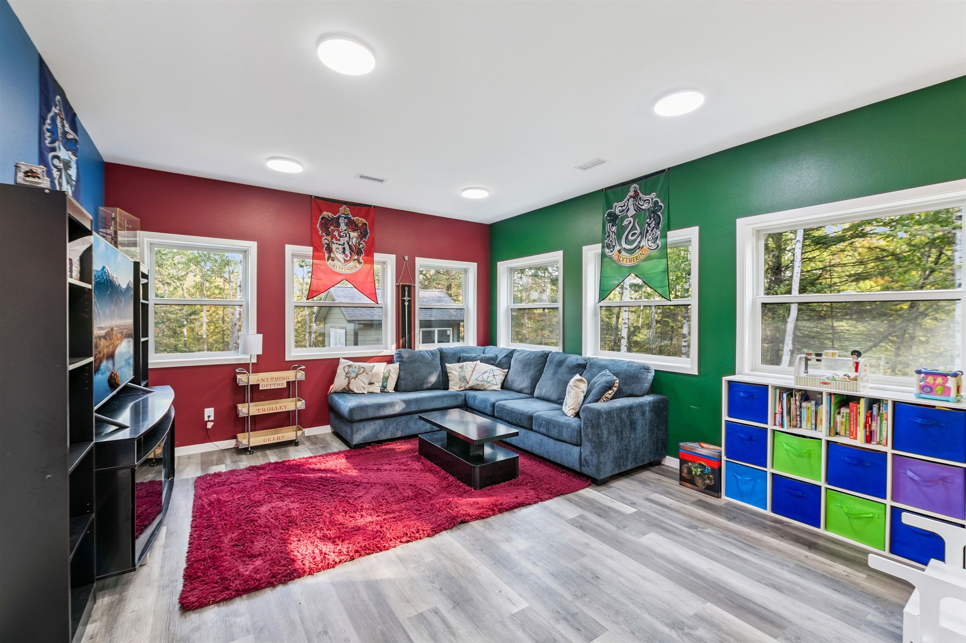 Duluth, Minnesota, 55804, United States, 5 Bedrooms Bedrooms, ,2 BathroomsBathrooms,Residential,For Sale,1950854