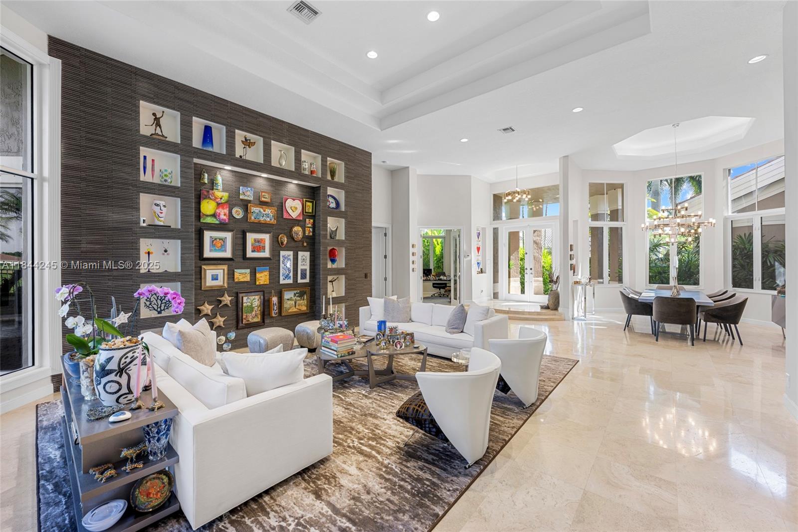 Weston, Florida, 33327, United States, 5 Bedrooms Bedrooms, ,4 BathroomsBathrooms,Residential,For Sale,1901974