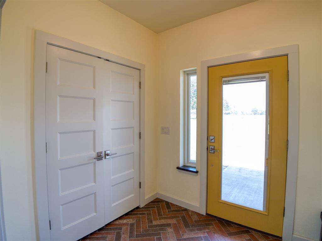 Tecumseh, Oklahoma, 74873, United States, 3 Bedrooms Bedrooms, ,3 BathroomsBathrooms,Residential,For Sale,1976601