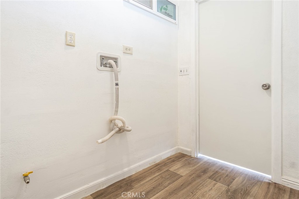 Apple Valley, California, 92308, United States, 4 Bedrooms Bedrooms, ,3 BathroomsBathrooms,Residential,For Sale,1974490