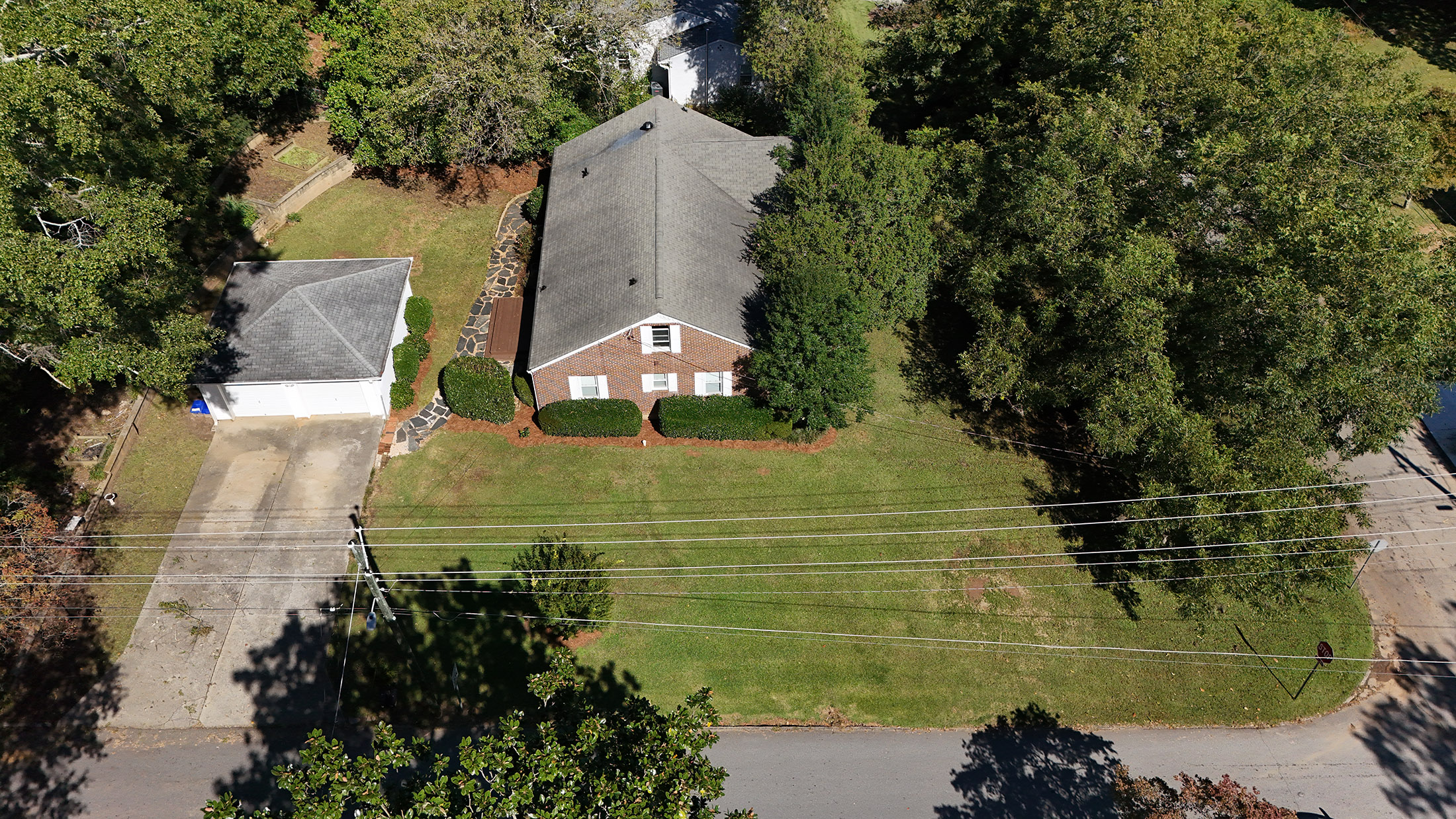  Beautifully Updated Brick Duplex Offers Rare Opportunity in the Heart of Decatur - 物件實景