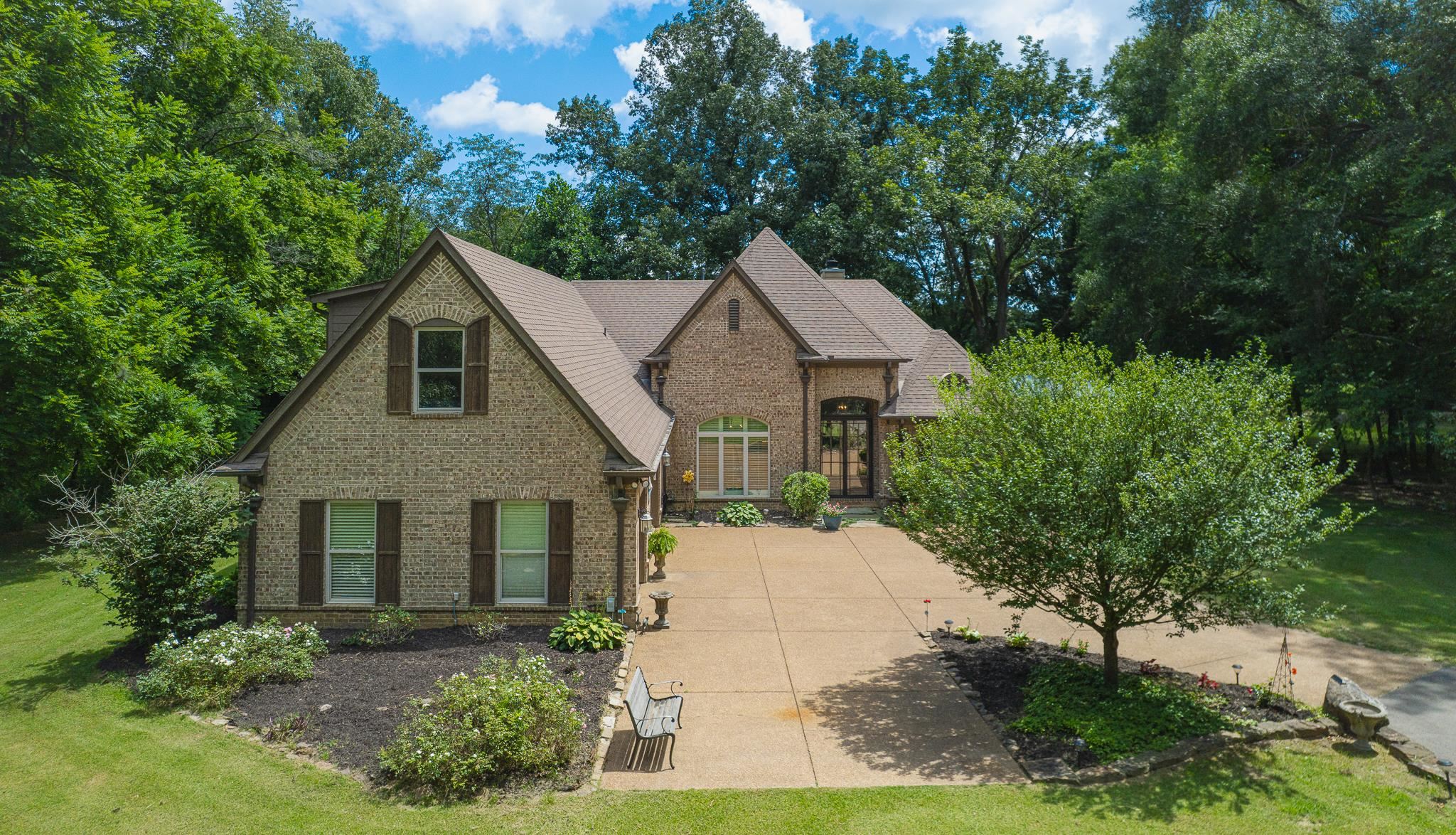 Rossville, Tennessee, 38066, United States, 4 Bedrooms Bedrooms, ,3 BathroomsBathrooms,Residential,For Sale,1901873