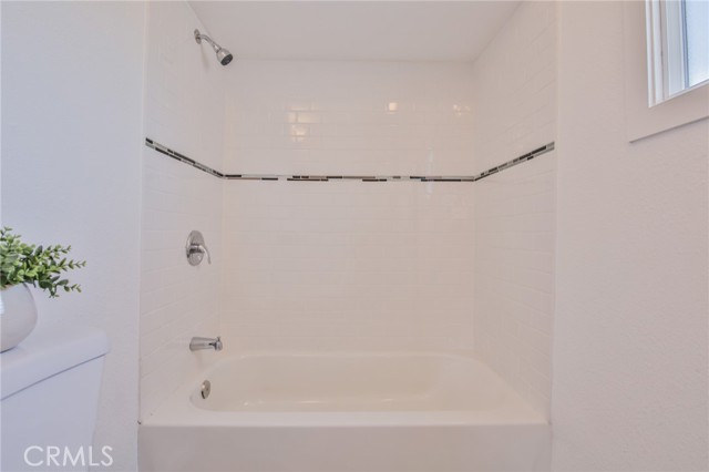 Los Angeles, California, 90044, United States, 3 Bedrooms Bedrooms, ,2 BathroomsBathrooms,Residential,For Sale,1887629