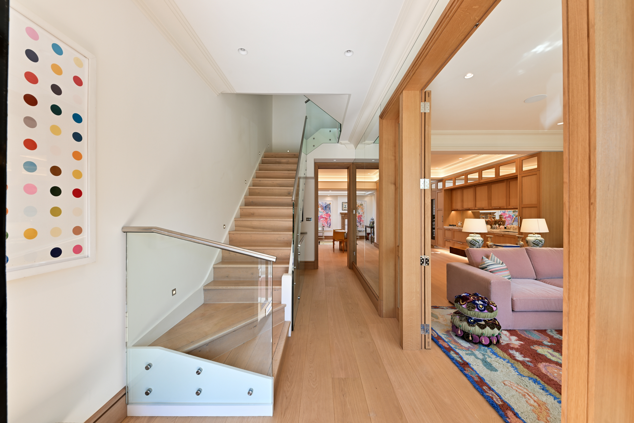  Beautiful family house overlooking Queen’s Elm Square - 物件實景
