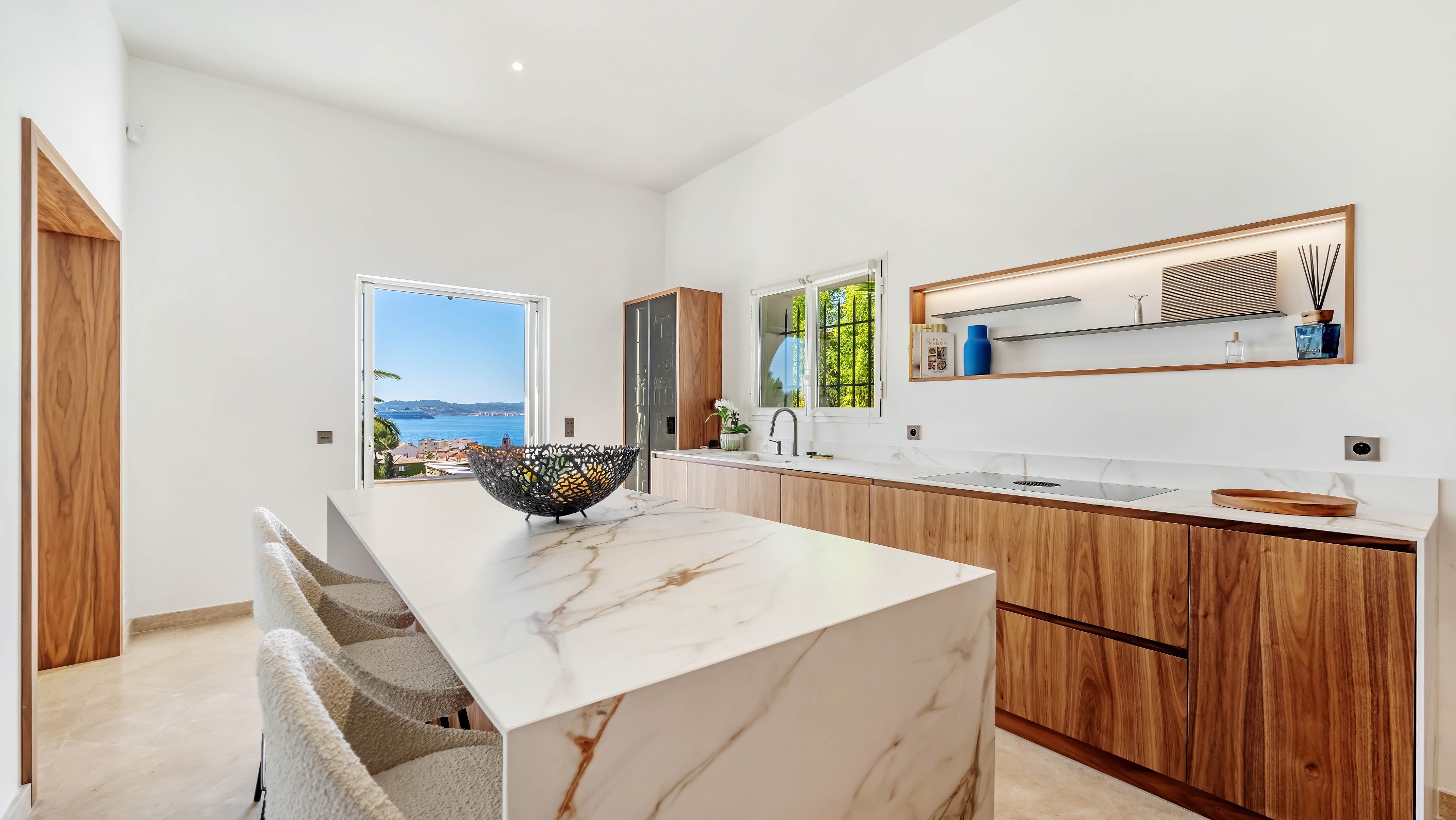  Luxury villa with panoramic Saint-Tropez views for sale in Sainte-Maxime - 物件實景