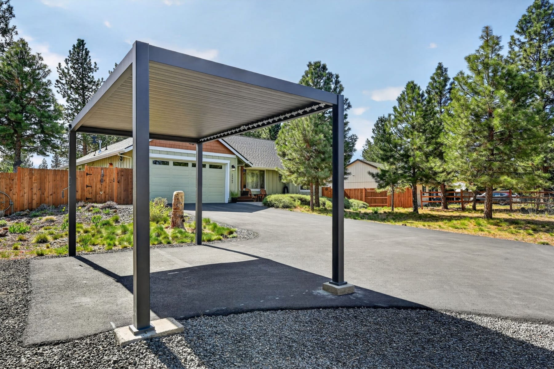  19563 Apache Road Bend, OR 97702 - 物件實景