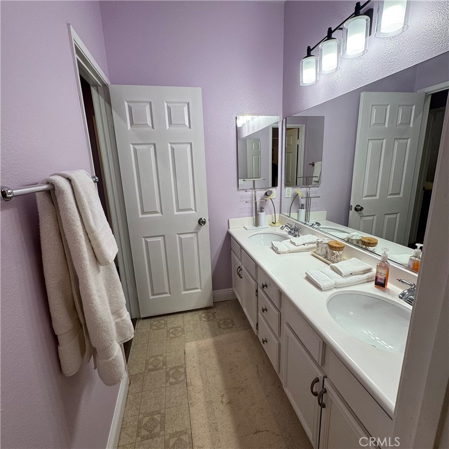 Lancaster, California, 93534, United States, 4 Bedrooms Bedrooms, ,2 BathroomsBathrooms,Residential,For Sale,2007515