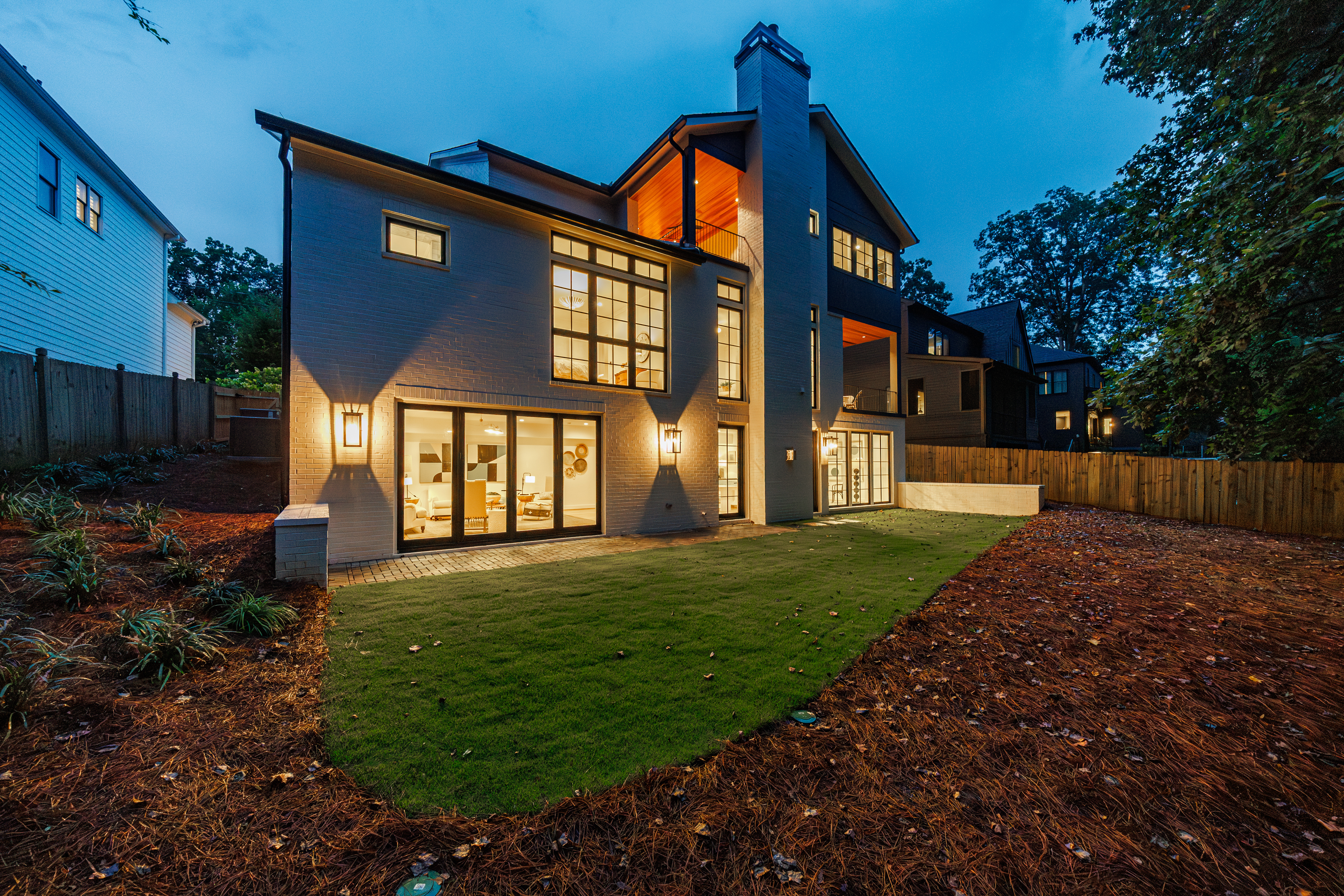  Elevated Living in Ashford Park - 物件實景