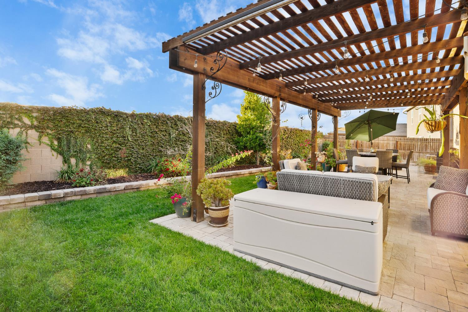 Atwater, California, 95301, United States, 5 Bedrooms Bedrooms, ,4 BathroomsBathrooms,Residential,For Sale,1983820