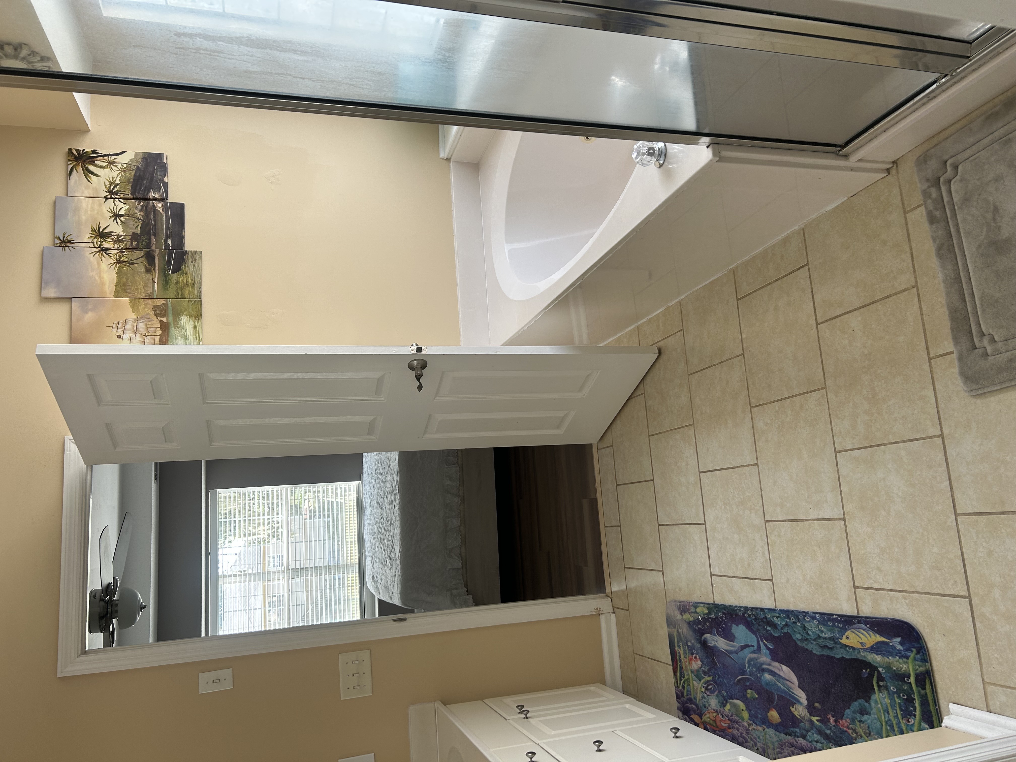 Savannah, Georgia, 31410, United States, 6 Bedrooms Bedrooms, ,3 BathroomsBathrooms,Residential,For Sale,1987064