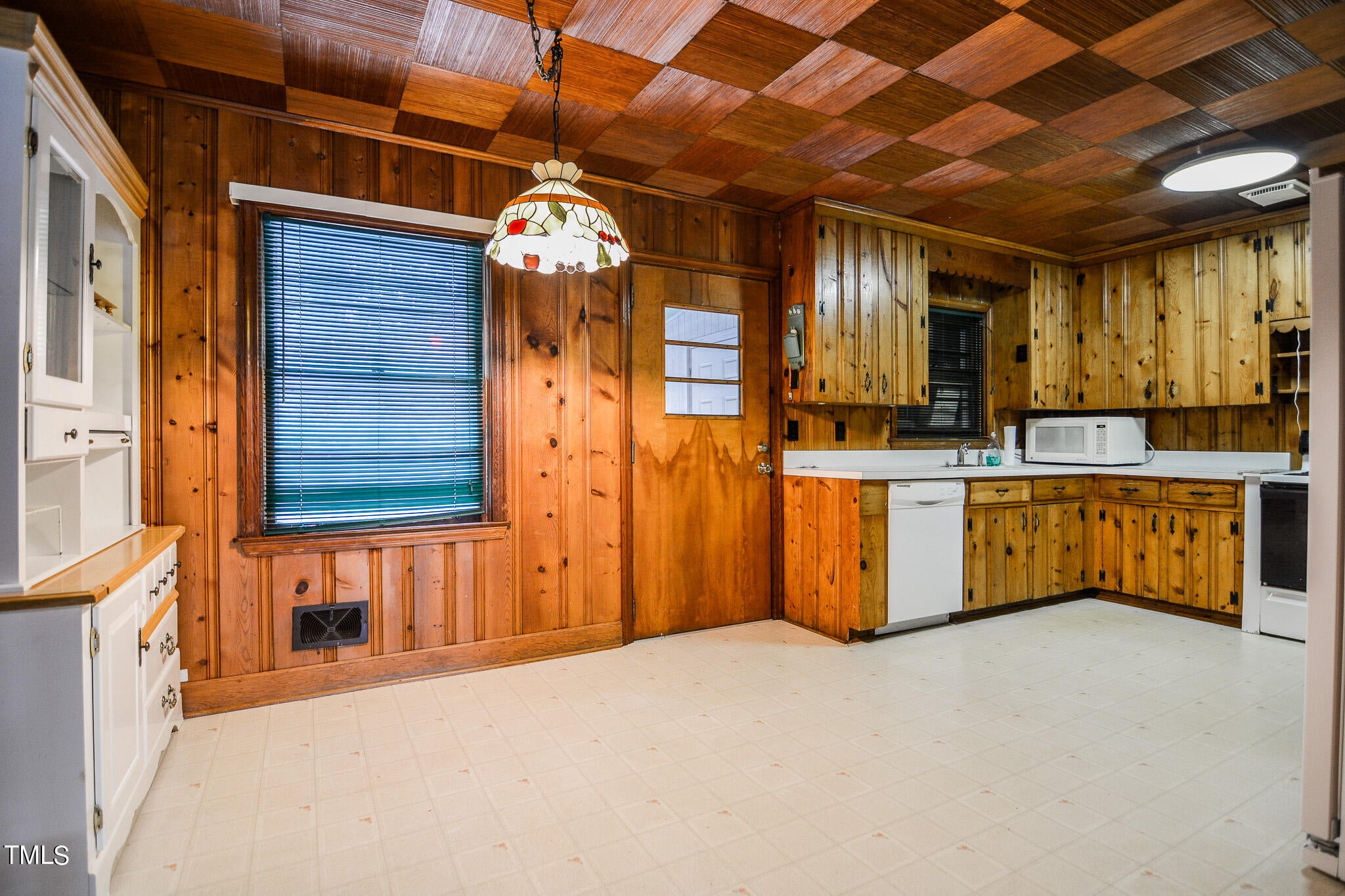 5008 Rolesville Road, Knightdale, North Carolina, 27545, United States, 3 Bedrooms Bedrooms, ,3 BathroomsBathrooms,Residential,For Sale,5008 Rolesville Road,1610106