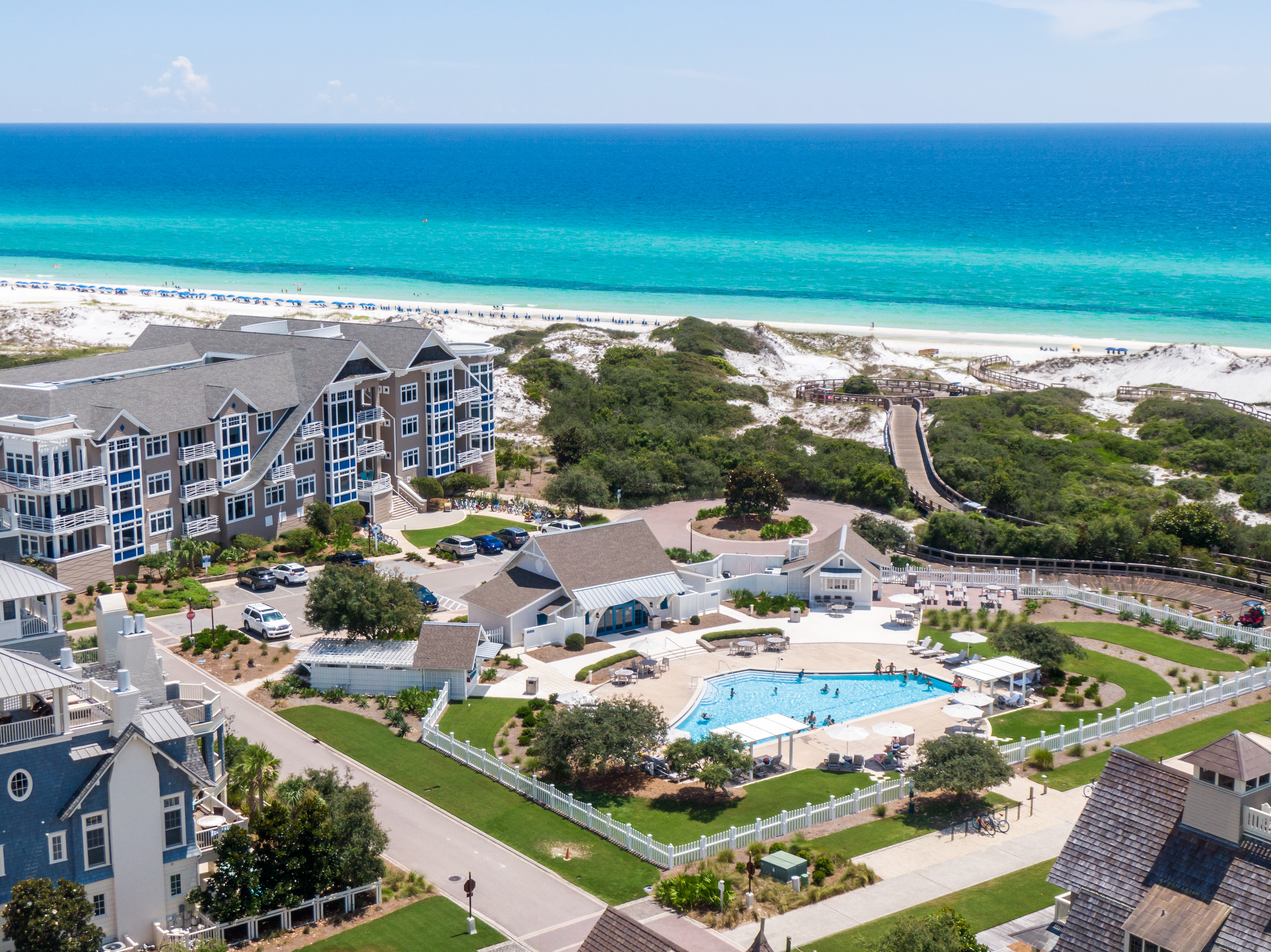  Stunning Furnished Coastal Estate With Elevator In Gated 30A Community - 物件實景