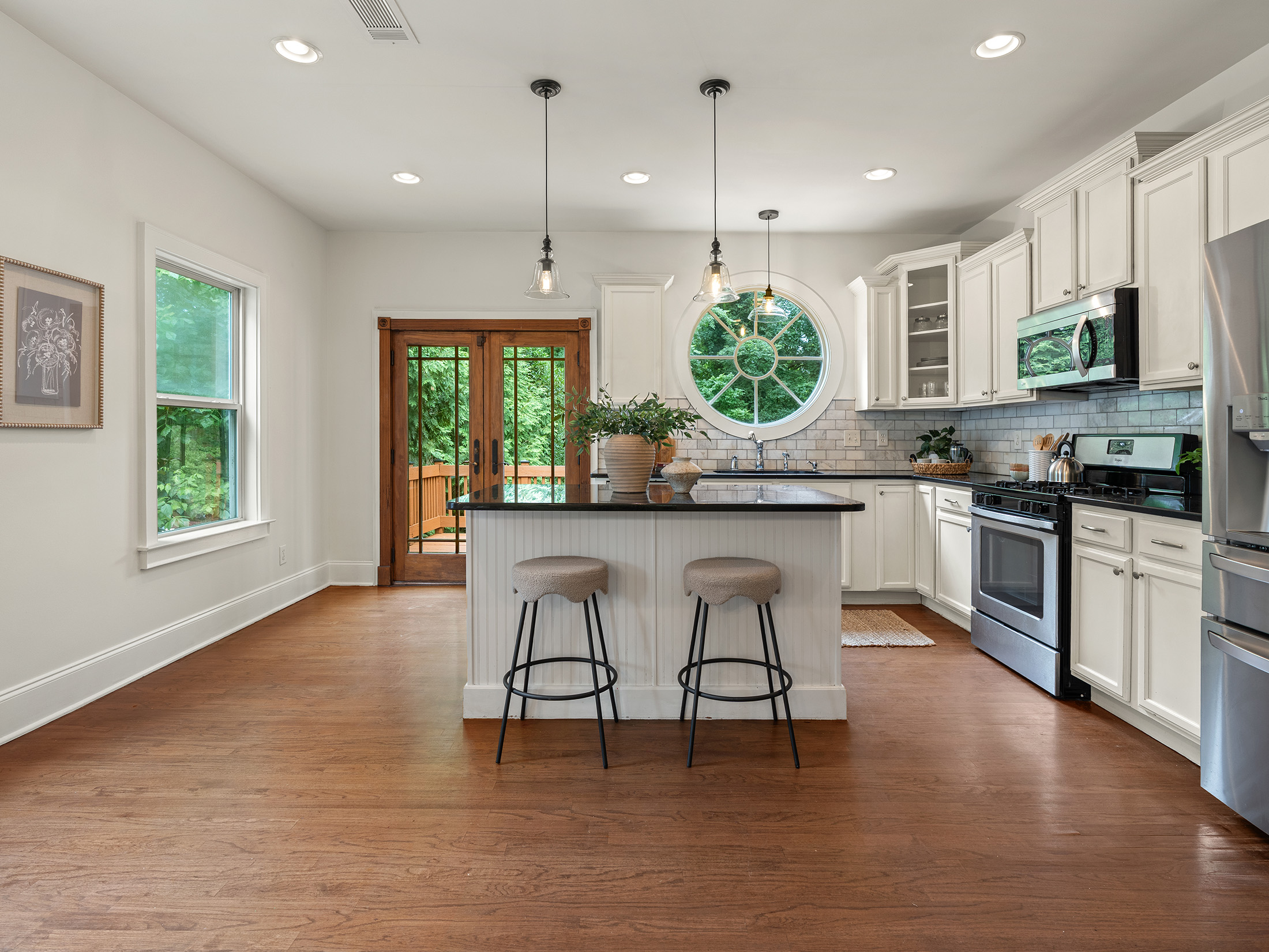 Thoughtfully Updated Oakhurst Bungalow - 物件實景