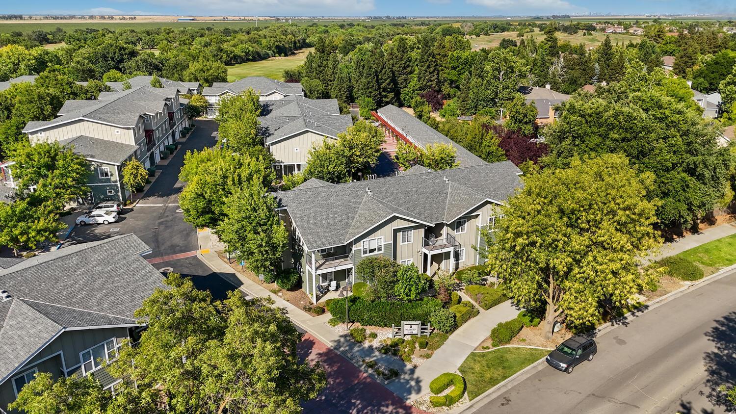 Davis, California, 95618, United States, 2 Bedrooms Bedrooms, ,2 BathroomsBathrooms,Residential,For Sale,1874758