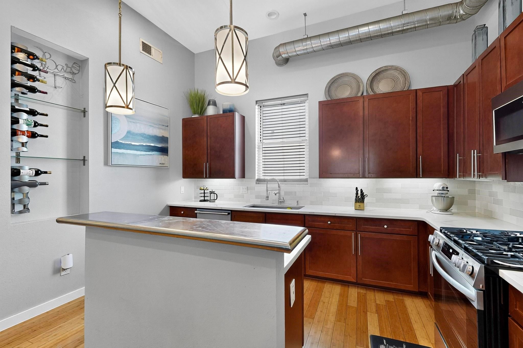 Dallas, Texas, 75204, United States, 3 Bedrooms Bedrooms, ,3 BathroomsBathrooms,Residential,For Sale,1977782