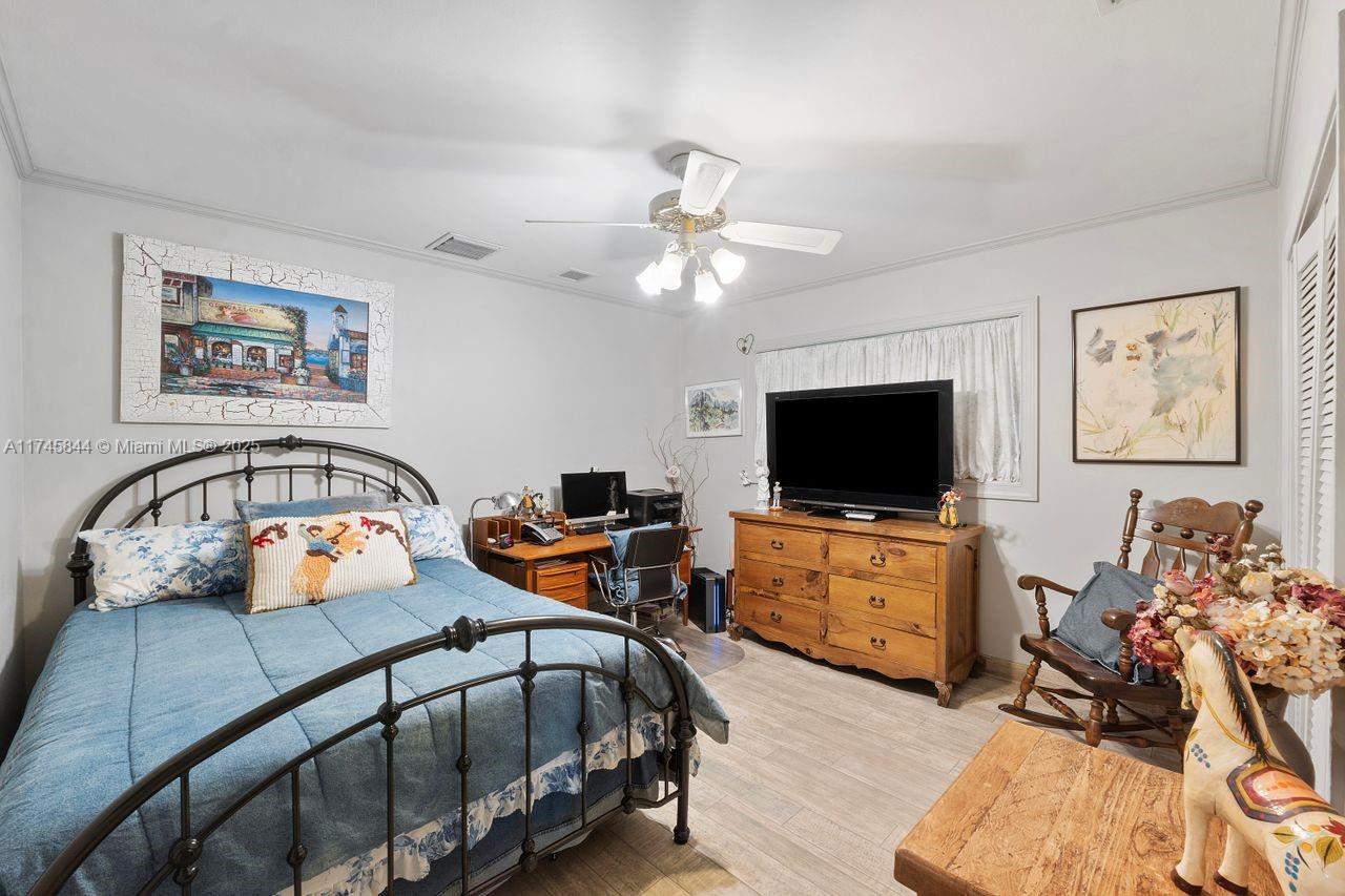 Miami Beach, Florida, 33141, United States, 4 Bedrooms Bedrooms, ,3 BathroomsBathrooms,Residential,For Sale,1711851