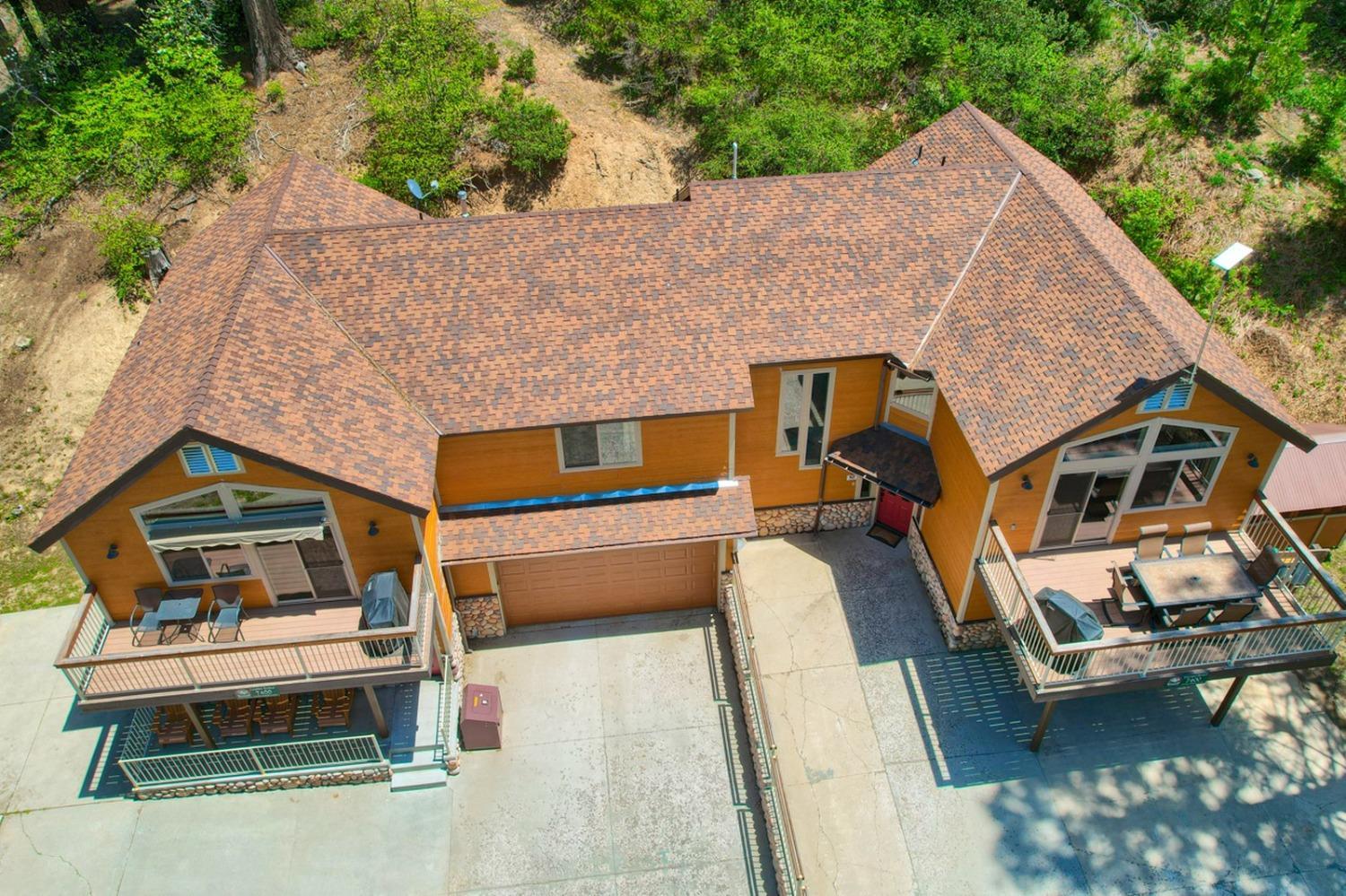 7400 Choke Cherry Lane, Yosemite, California, 95389, United States, 6 Bedrooms Bedrooms, ,4 BathroomsBathrooms,Residential,For Sale,7400 Choke Cherry Lane,1538846