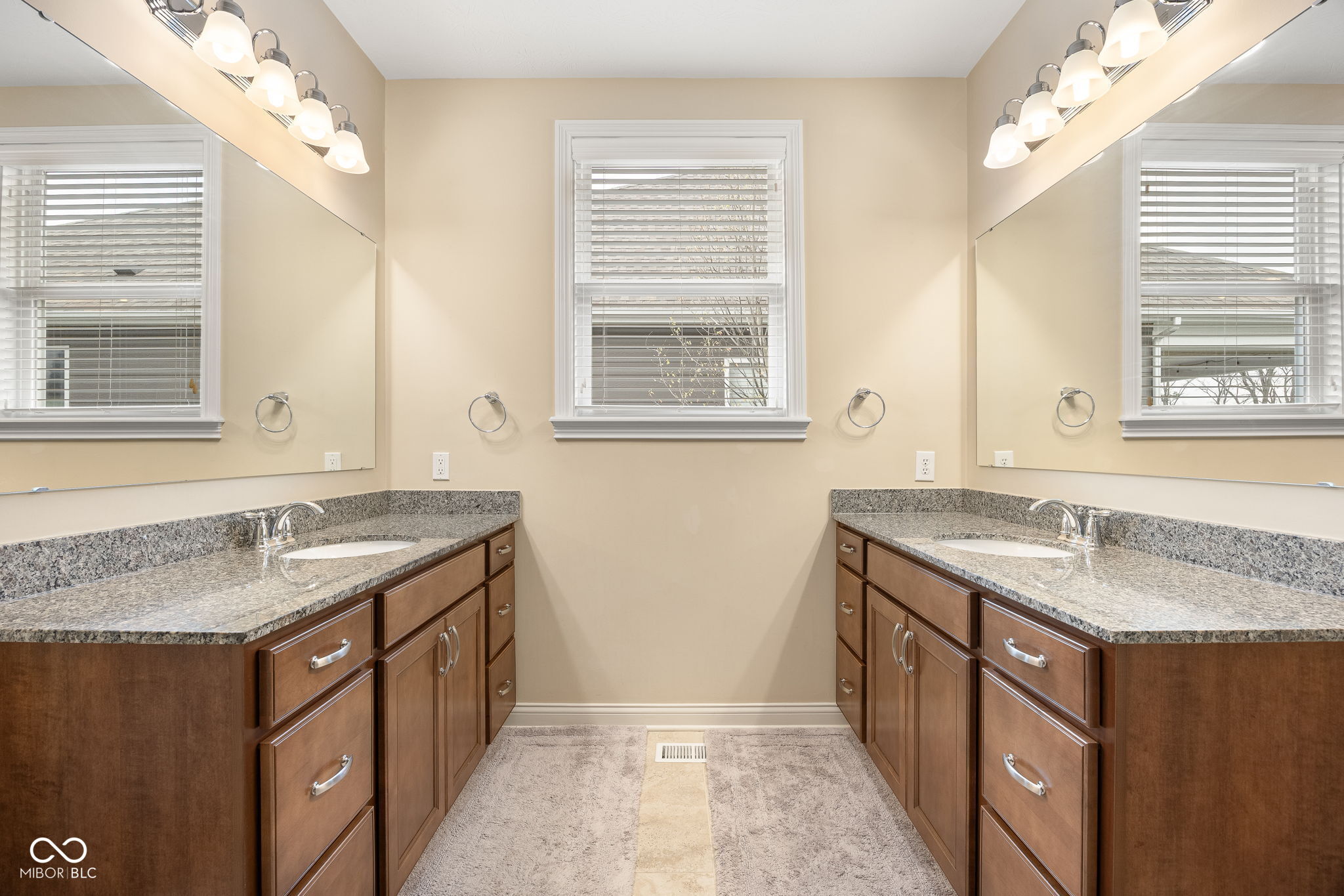 Westfield, Indiana, 46074, United States, 3 Bedrooms Bedrooms, ,3 BathroomsBathrooms,Residential,For Sale,2038367